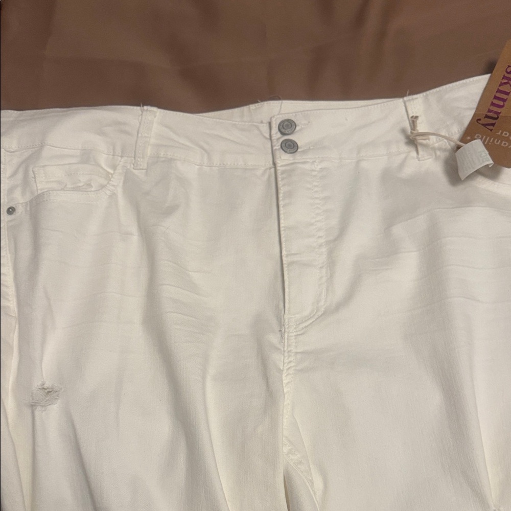 Vanilla Star Women's White Skinny Jeans - Picture 7 of 9